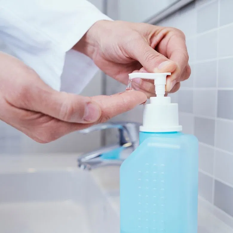 Cách chọn và sử dụng dung dịch rửa tay đúng cách trong cuộc sống hiện đại